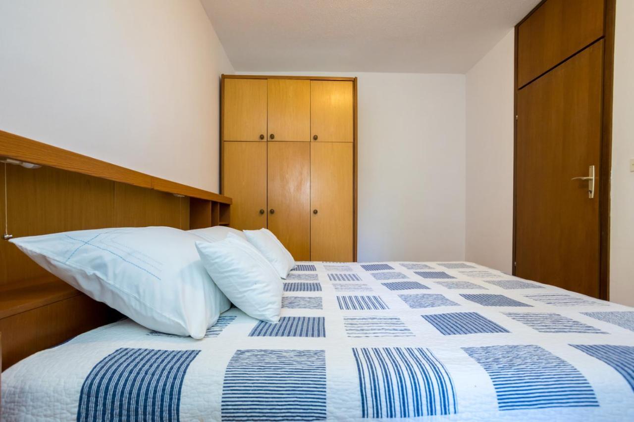 Apartment Jakovac By El-Pi Tours Njivice Esterno foto